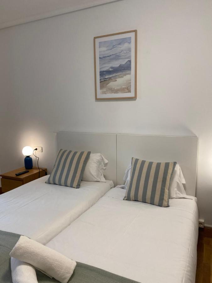 Apartamento Amplio Y Central A Pie De Playa La Concha San Sebastian Bagian luar foto